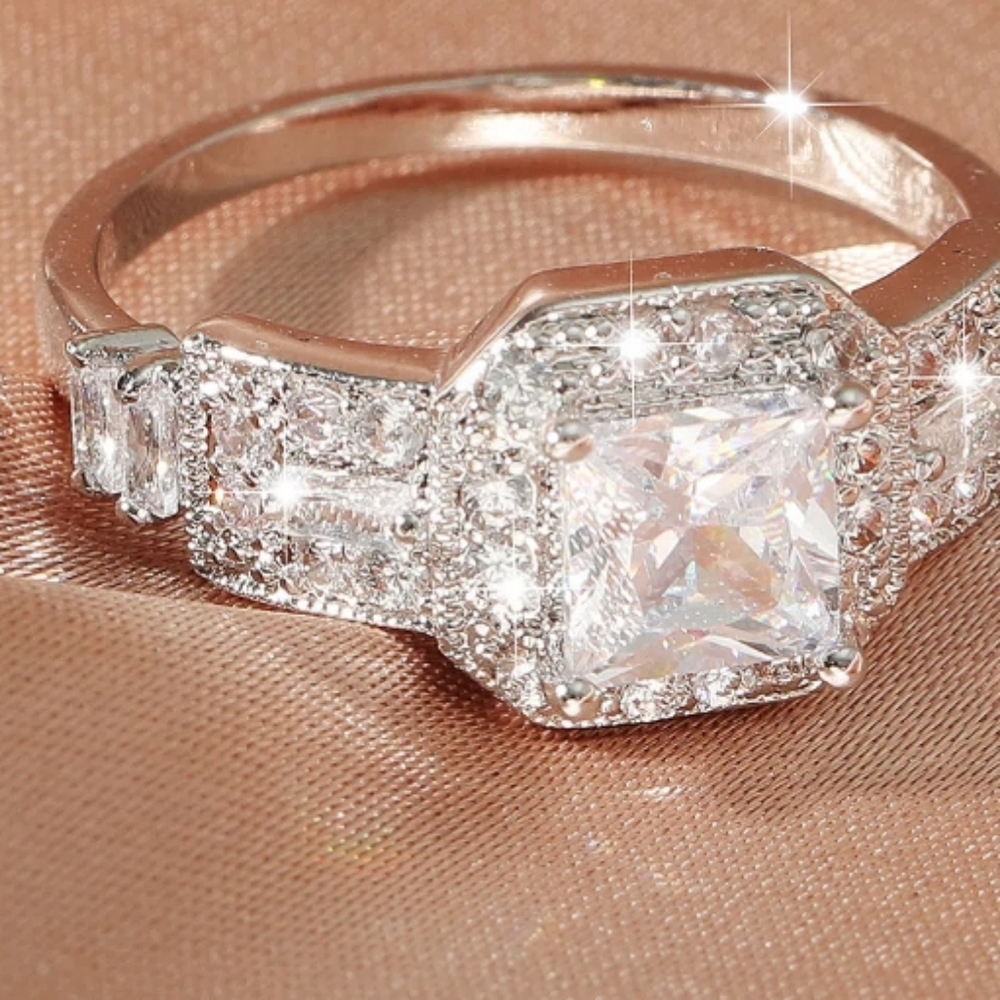Sz 9 Fashion Ring NEW